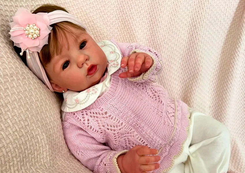 Recepcionista entra na Justiça após empresa negar licença-maternidade para cuidar de bebê reborn na Bahia