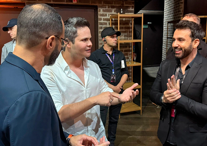 Matheus e Kauan são anunciados como embaixadores da Rede Axêgu em iniciativa que une música e turismo