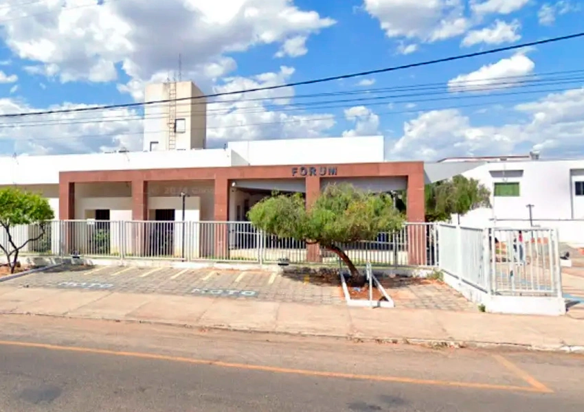 Preso foge pela janela durante audiência de instrução no Fórum de Guanambi