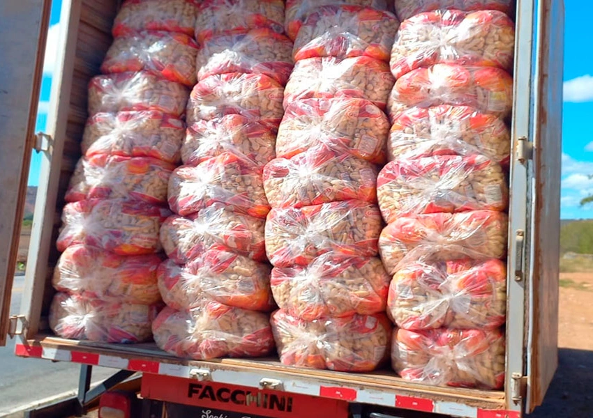 Mercadorias sem nota fiscal são apreendidas durante fiscalização na BA-262 em Brumado