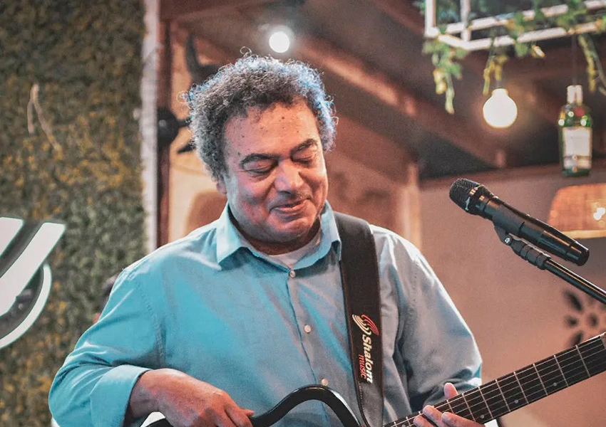 Morre em Vitória da Conquista o cantor e compositor Evandro Correia aos 66 anos