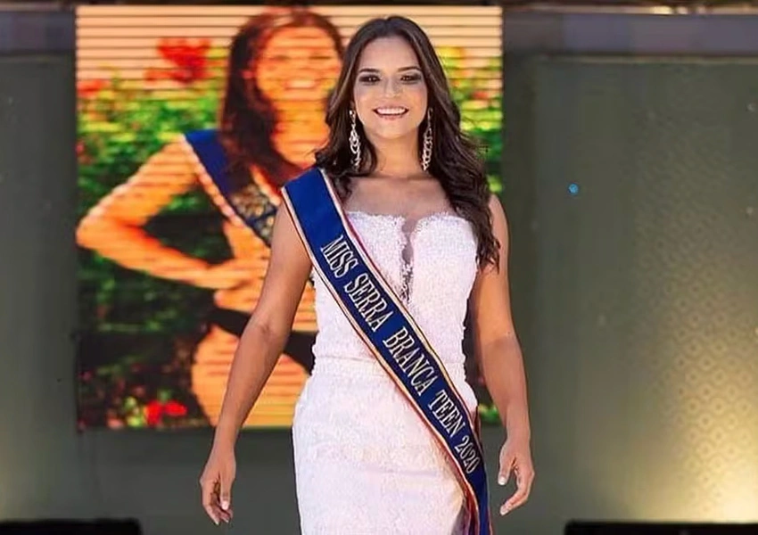 Corpo da miss baiana Raissa Suellen assassinada no Paraná chega a Bahia sob forte comoção