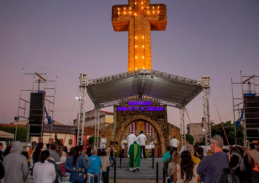 Alvorada dá início aos festejos em homenagem ao Bom Jesus do Taquari em Livramento de Nossa Senhora