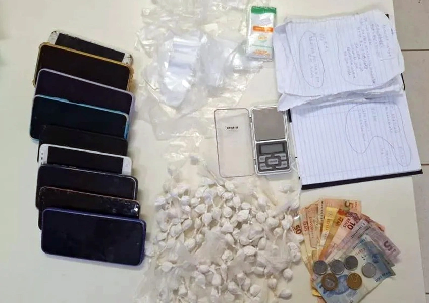 Três suspeitos são presos por tráfico de drogas durante operação policial em Tanque Novo