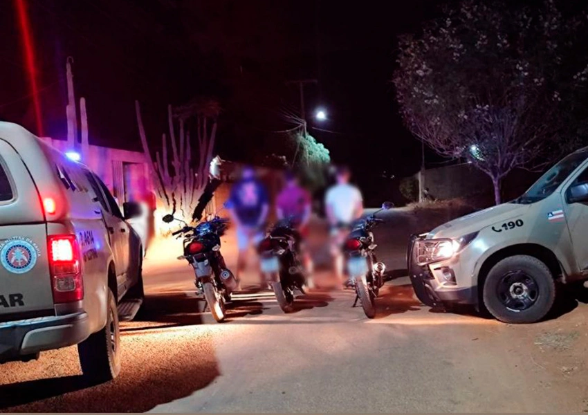 Três motos são apreendidas após denúncias de direção perigosa no povoado da Barrinha em Livramento de Nossa Senhora