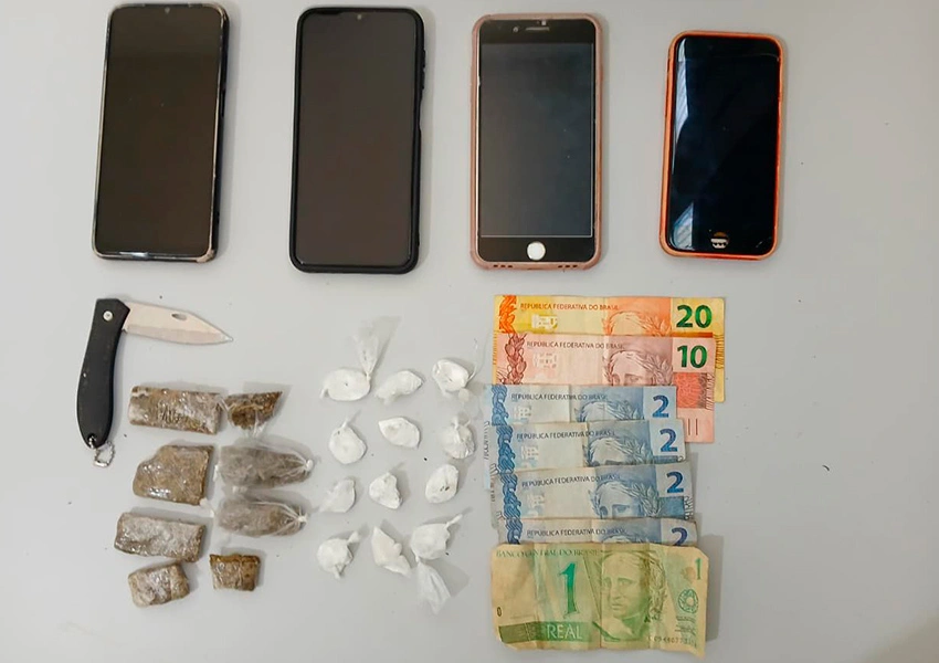 Suspeito é preso com porções de maconha e cocaína no Centro de Livramento de Nossa Senhora