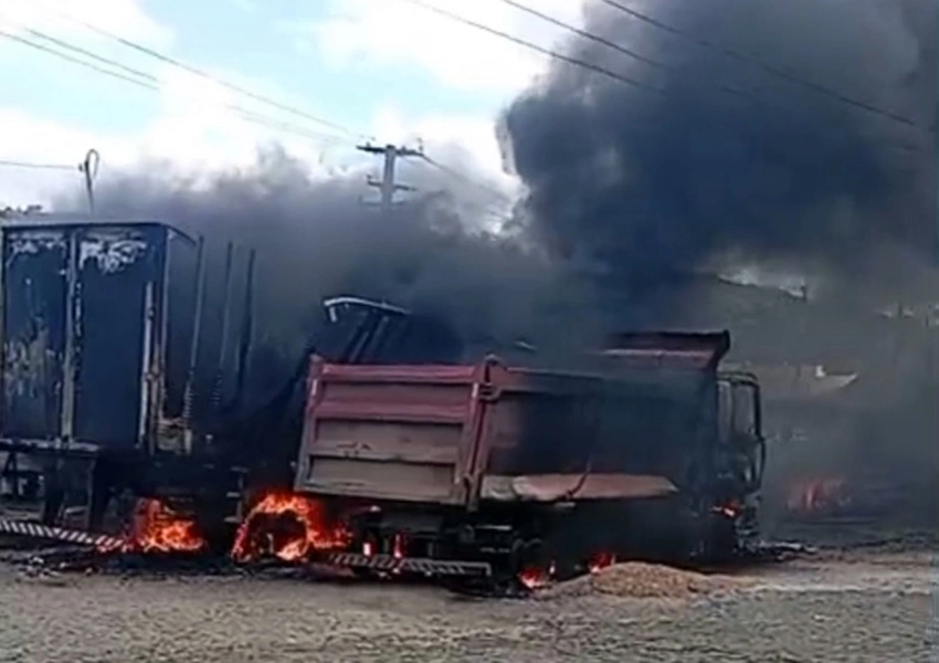 Homem morre eletrocutado após caçamba de caminhão atingir fio de alta tensão na BR-101 na Bahia