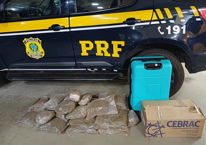 PRF apreende quase 110 kg de maconha em Vitória da Conquista
