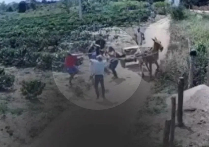 Suspeitos de matar homem a pauladas diante da família são presos na zona rural de Encruzilhada
