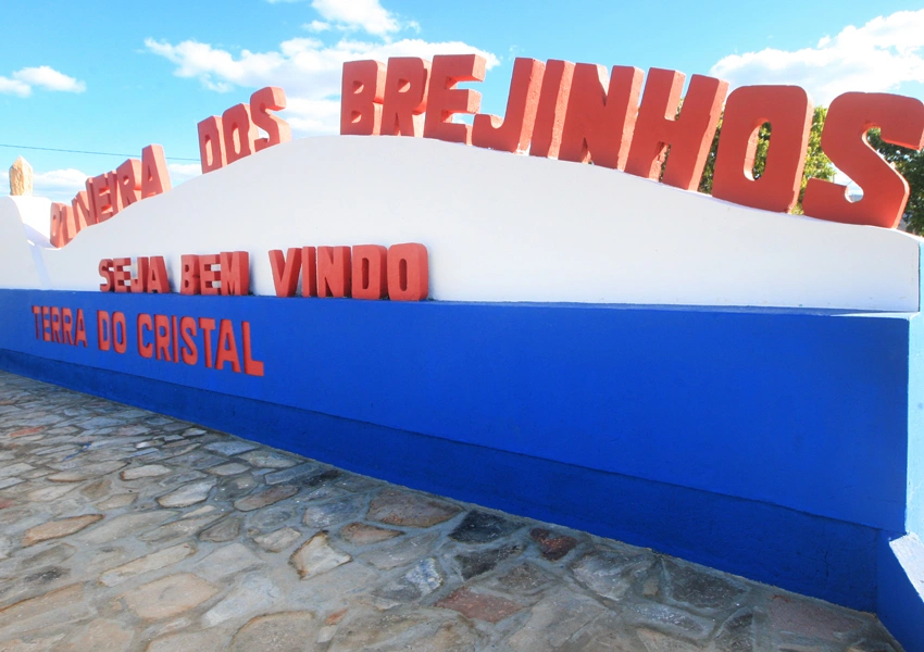 Justiça decreta prisão de homem que teria torturado namorada após festa em Oliveira dos Brejinhos