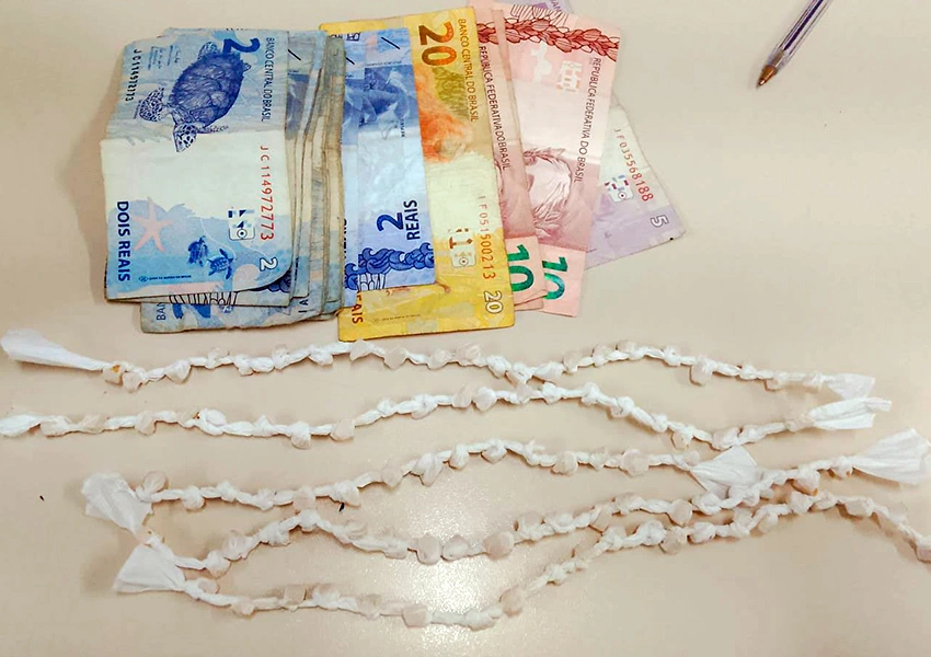 Idoso de 70 anos é preso com 99 pedras de crack no bairro Monte Pascoal em Guanambi