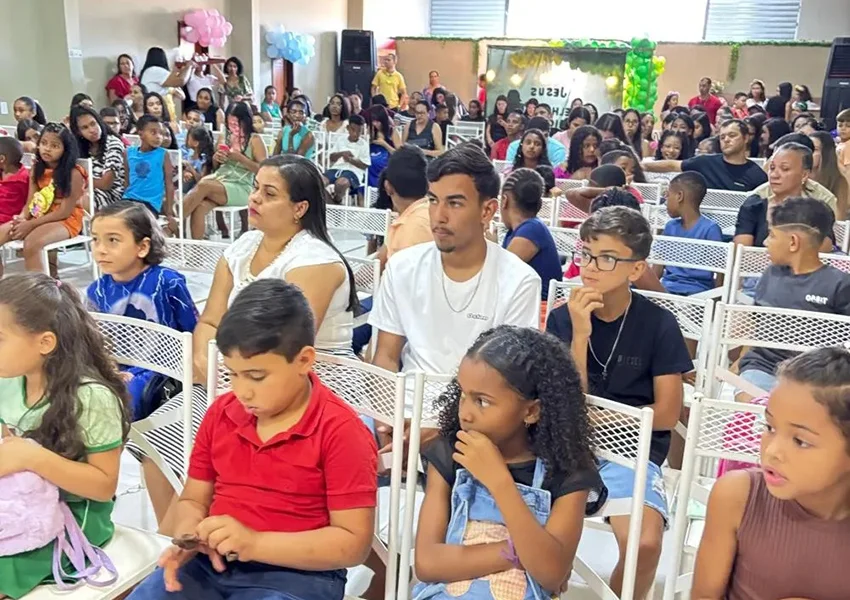 Igreja Portal da Fé realiza tarde especial em comemoração ao Dia das Crianças em Livramento