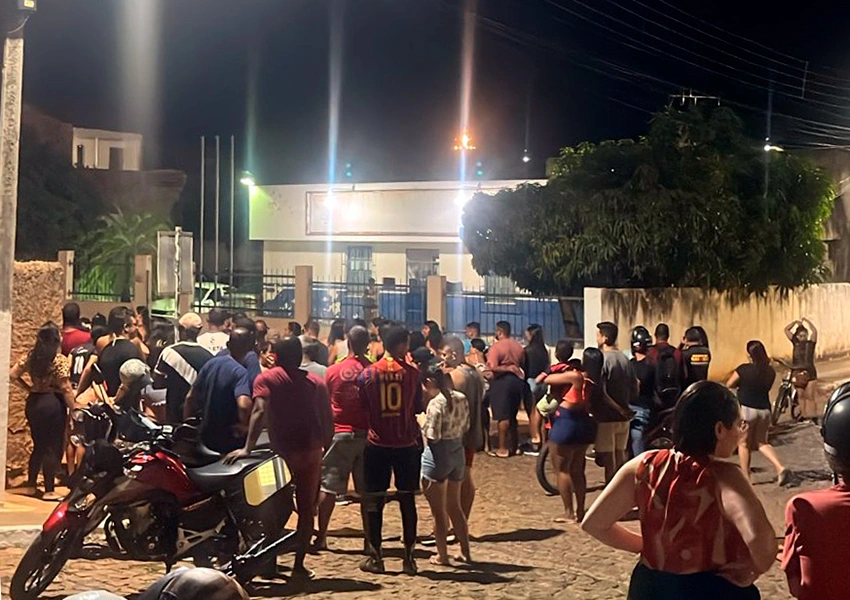 Suspeitos de envolvimento na morte do goleiro Luan Nunes se apresentam à Polícia Civil em Livramento