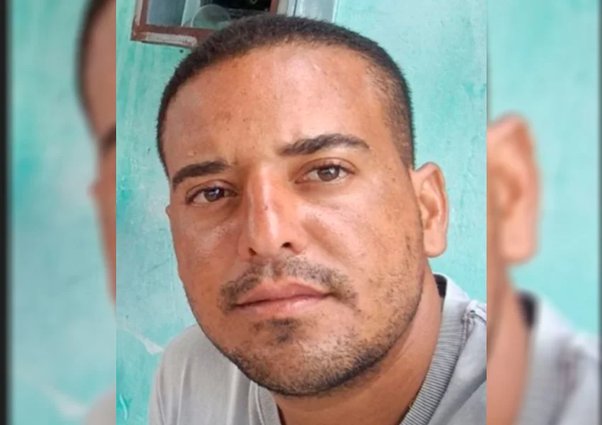 Homem morre após passar mal durante enterro de irmão assassinado em praça pública na Bahia