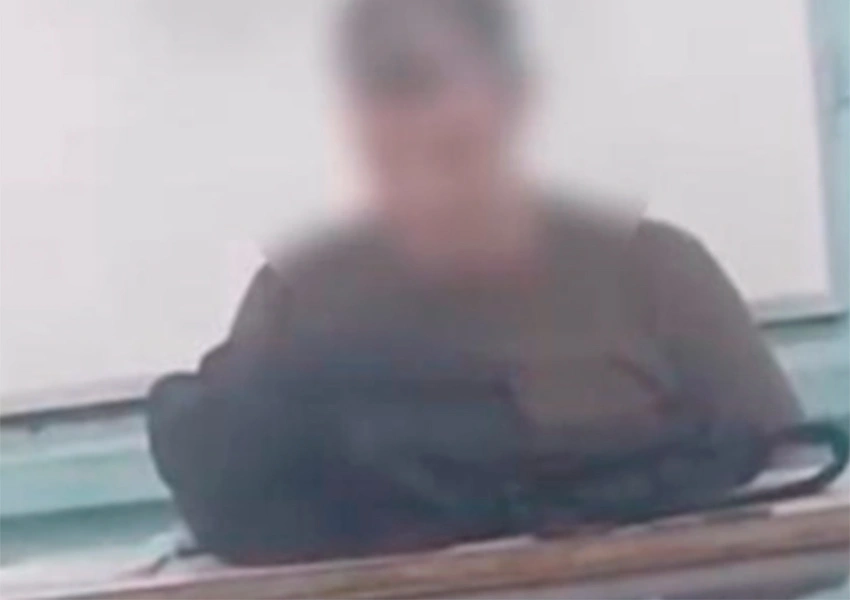 Professor é afastado após ser flagrado em vídeo se masturbando durante aula em escola estadual