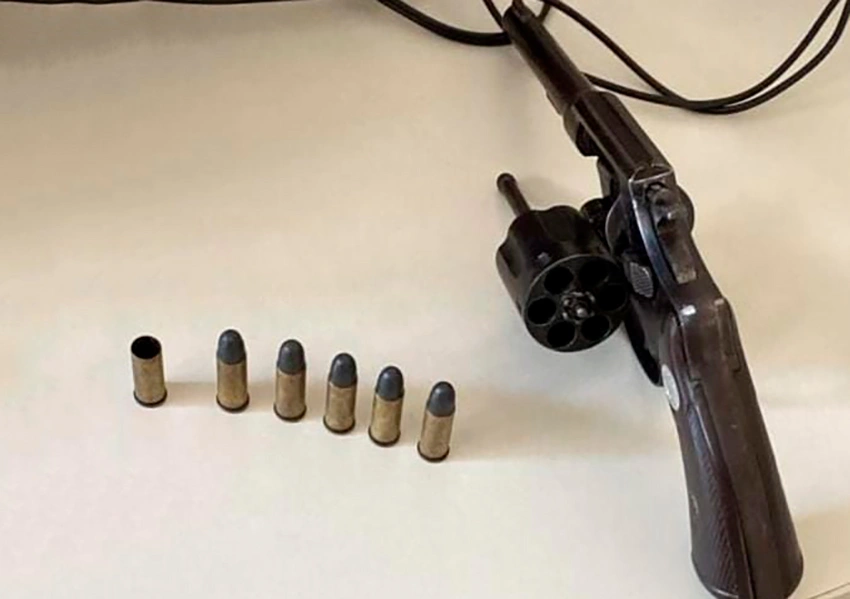 Polícia Militar apreende revólver e prende homem armado no sul da Bahia