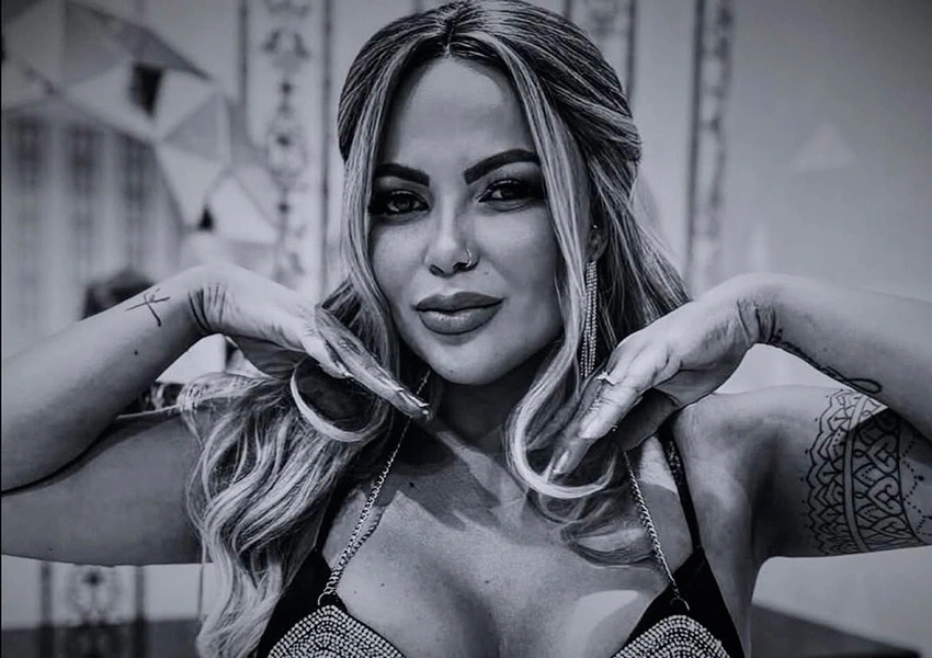 Cantora Vanessa Rios morre aos 38 anos após luta contra câncer no pulmão