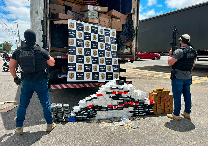 Polícia Civil desarticula transporte de R$ 10 milhões em drogas e prende dois homens em Vitória da Conquista