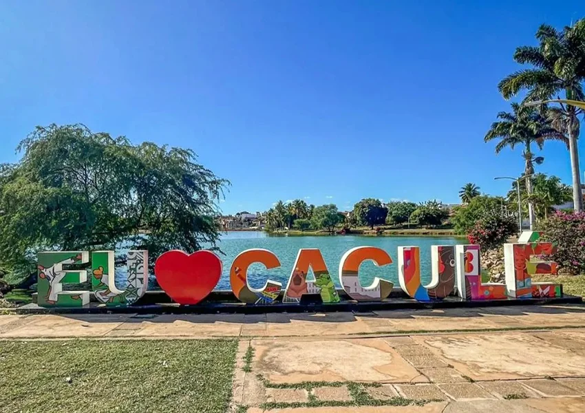 Homem é baleado por dupla encapuzada em motocicleta em Caculé