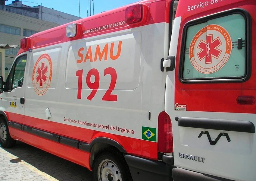 Jovem morre dentro de ambulância do Samu após acidente na Bahia
