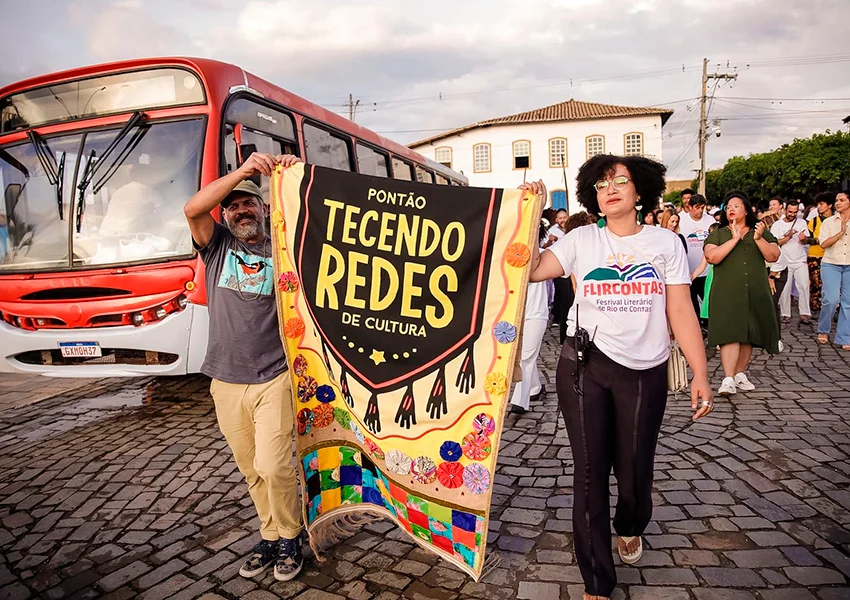 Estudantes da Rede Estadual marcam presença na FLIARCONTAS em Rio de Contas