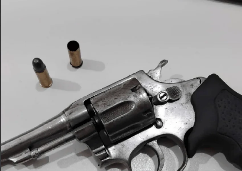 Homem é baleado acidentalmente enquanto testava arma às margens da BR-030 em Cocos