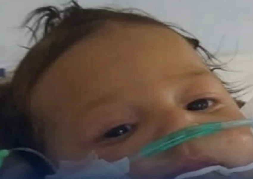 Bebê de quatro meses aguarda transferência em estado gravíssimo no sudoeste da Bahia