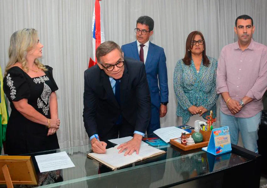 Luciano Ribeiro toma posse como deputado estadual na Alba após morte de Alan Sanches