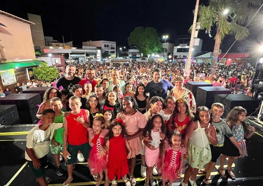 Pré-Carnaval de Livramento de Nossa Senhora reúne multidões e confirma sucesso do retorno ao calendário festivo