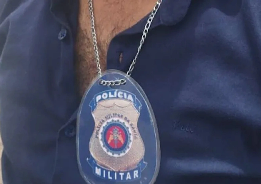 Jovem é preso após se passar por policial e assaltar passageira em ônibus em Aracatu