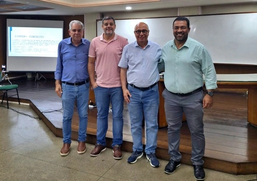 Servidores da Fazenda de Livramento de Nossa Senhora participam de curso de atualização sobre Reforma Tributária