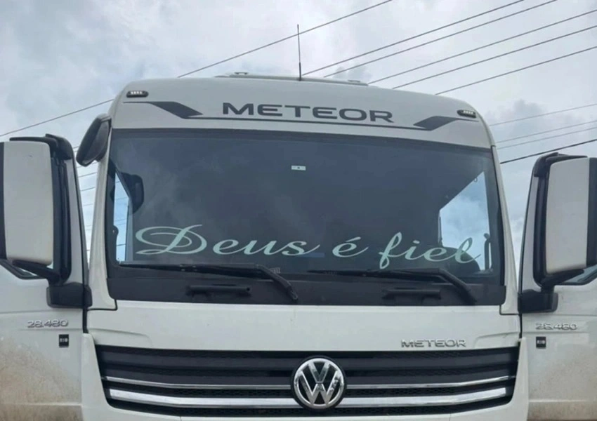 Mandado da Justiça de Livramento resulta na apreensão de caminhão em Feira de Santana