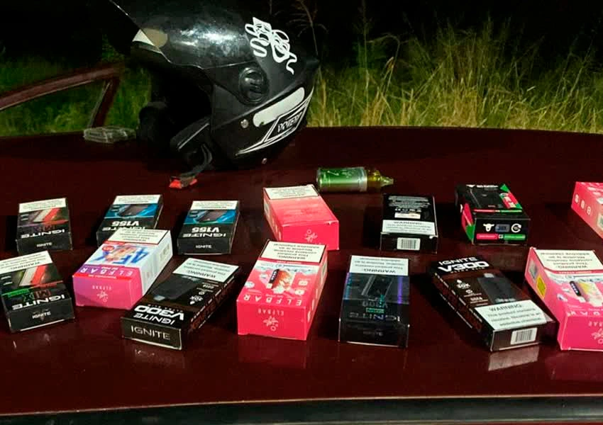Polícia apreende cigarros eletrônicos e conduz suspeito em Abaíra