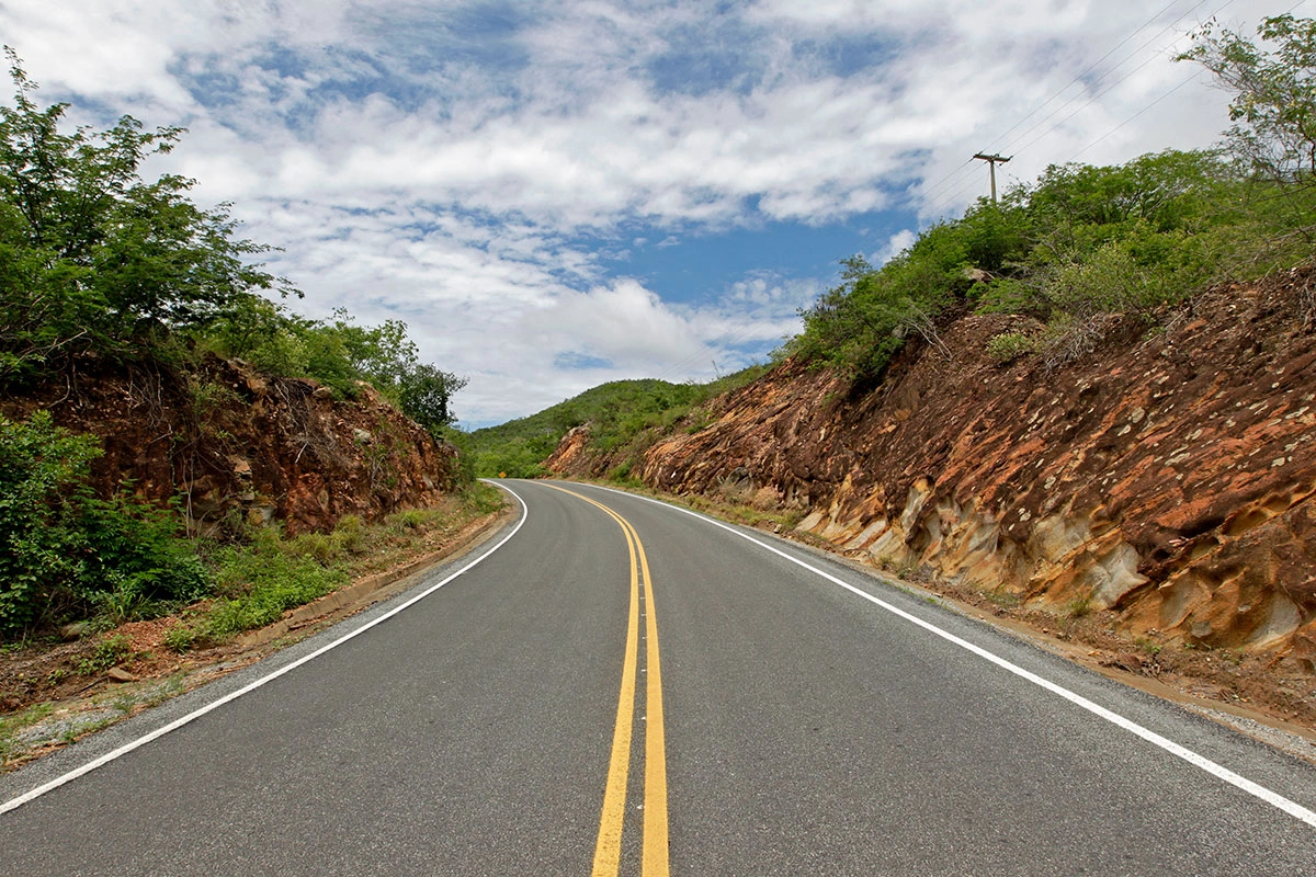 Jovem de 20 anos morre em acidente na BA-903 entre Paramirim e Érico Cardoso