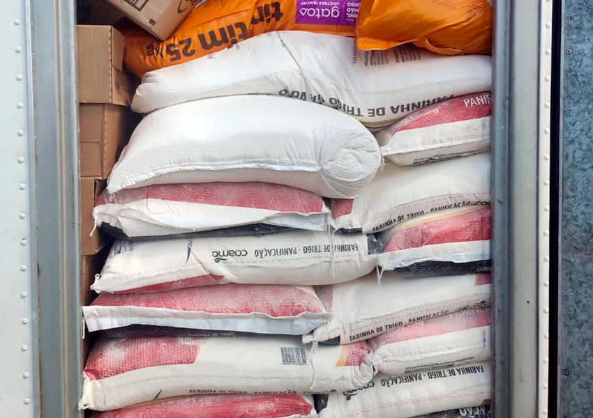 Polícia Rodoviária apreende carga com produtos sem nota fiscal em Tanhaçu