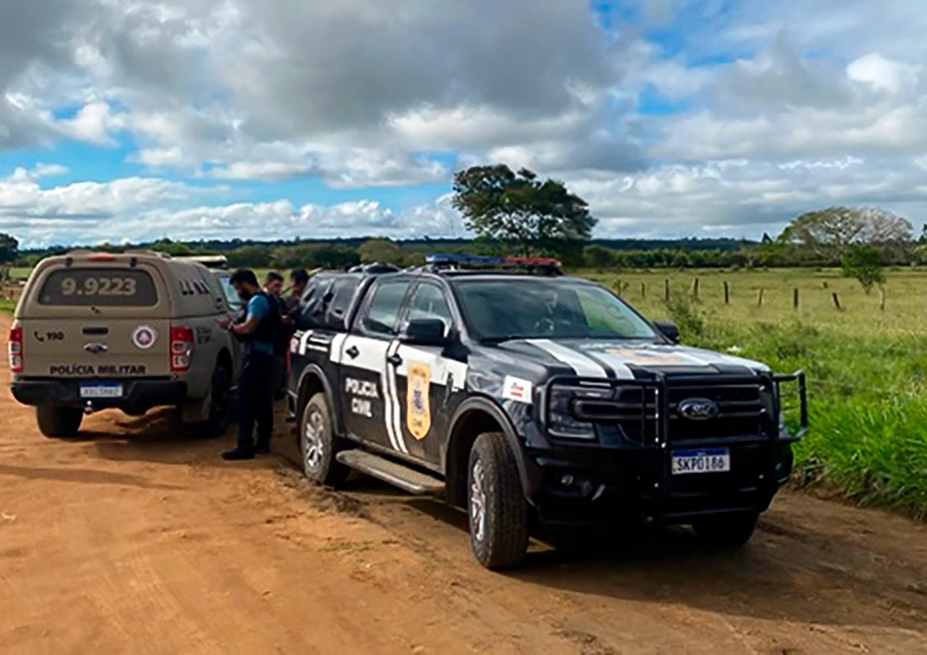 Três suspeitos de envolvimento em triplo homicídio morrem em confronto com a polícia em Barra do Choça