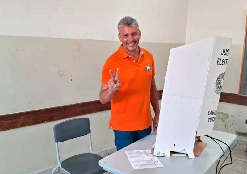 Nal Azevedo, do AVANTE, é reeleito prefeito de Guanambi com 80,46% dos votos válidos