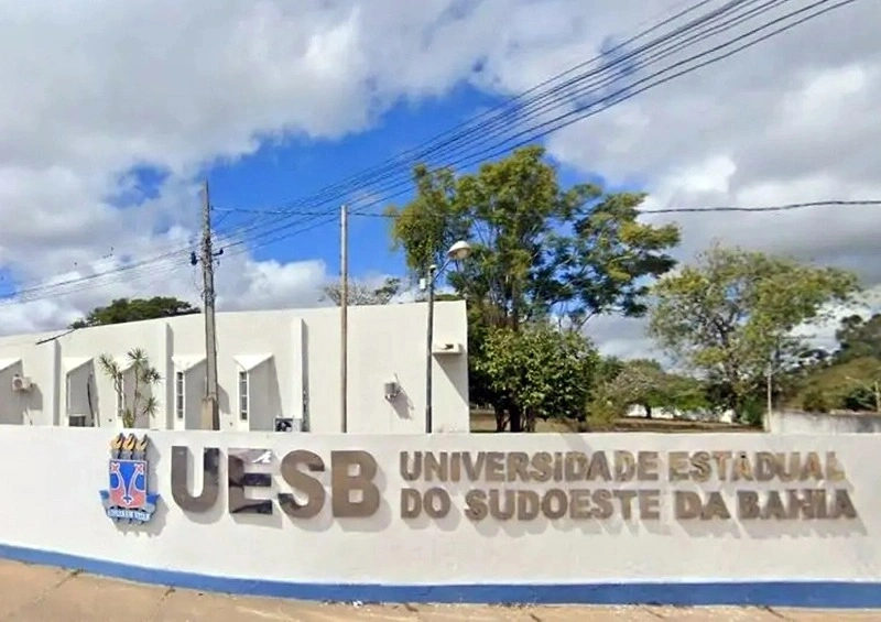 UESB abre 70 vagas para funções de nível médio e superior