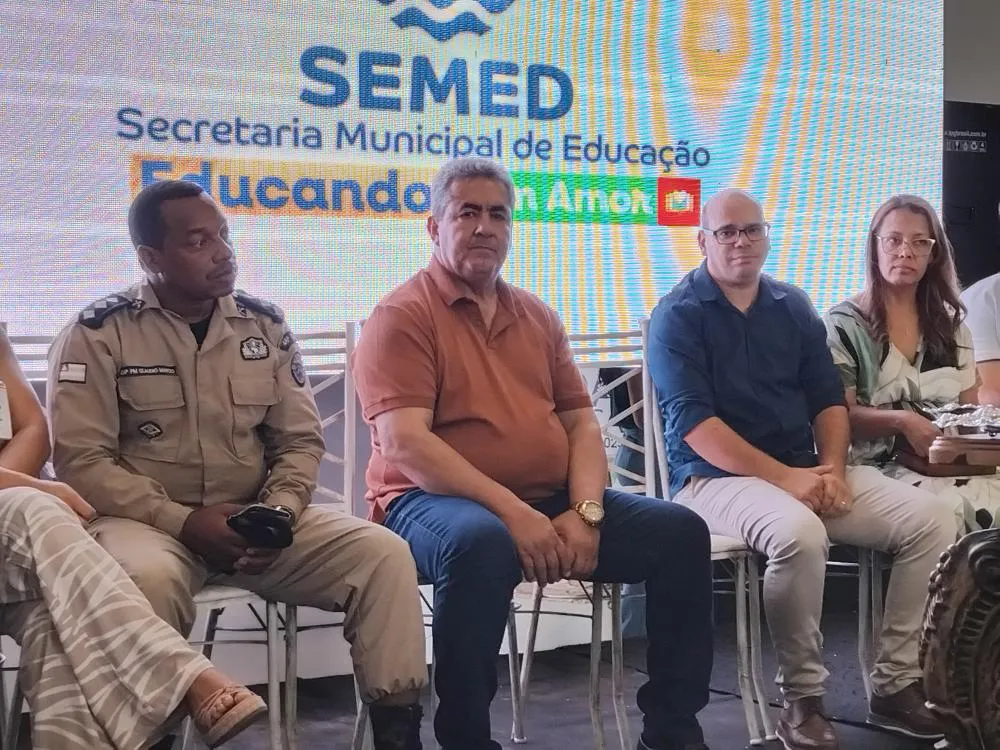 Presidente da Câmara participa da abertura da Jornada Pedagógica 2025 em Livramento de Nossa Senhora