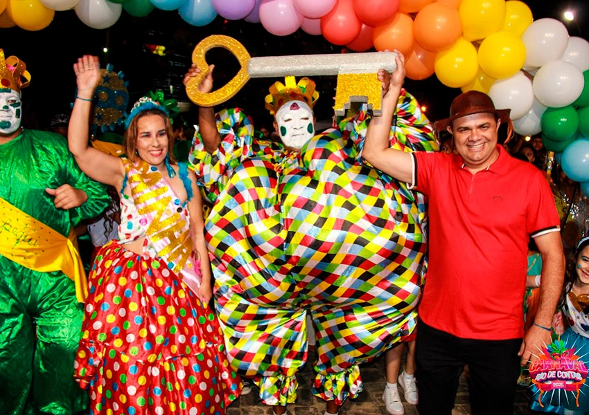 Carnaval 2025 em Rio de Contas começou nesta quarta-feira com entrega da chave ao Rei Momo 