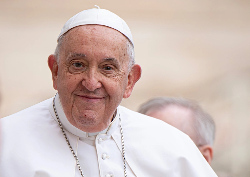 Papa Francisco teve noite tranquila, diz Vaticano